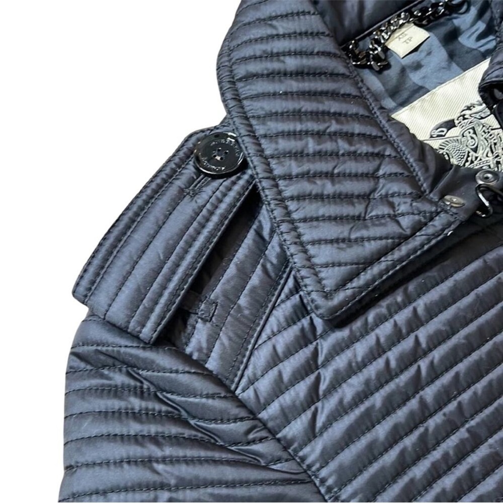 Burberry London Quilted Nylon Puffer Jacket - Picture 15 of 15